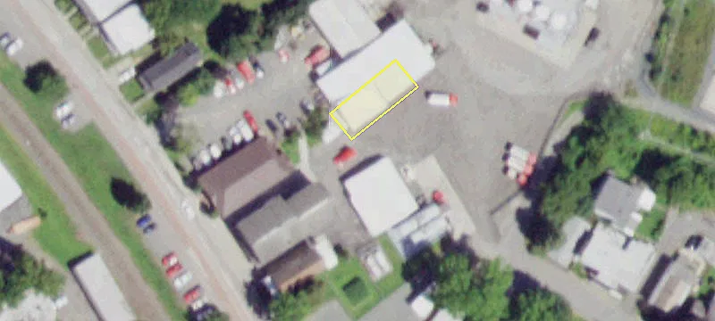 80 Railroad St