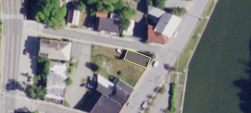 92 Main St