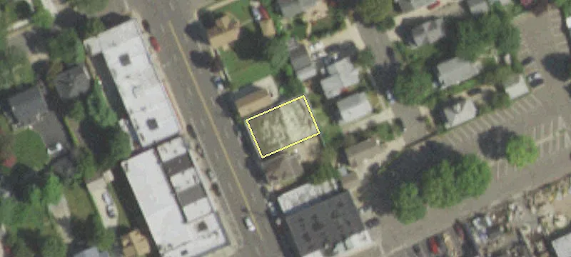 310 Willis Ave