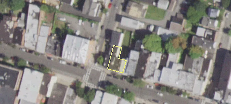 39 Main St