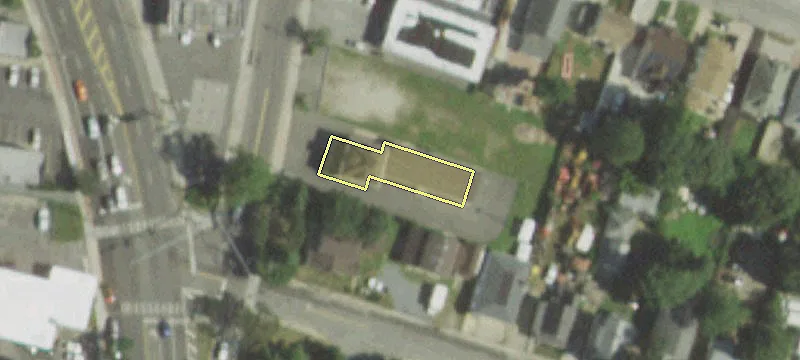 15 Albany Ave