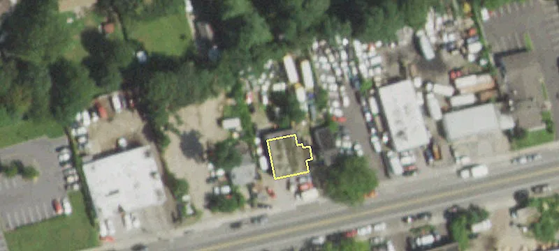 105 Suffolk Ave