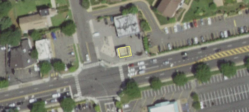 2233 Jericho Tpke