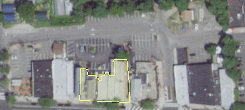 351 Main St