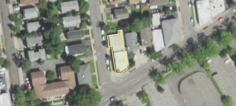 119-121 Manorhaven Blvd
