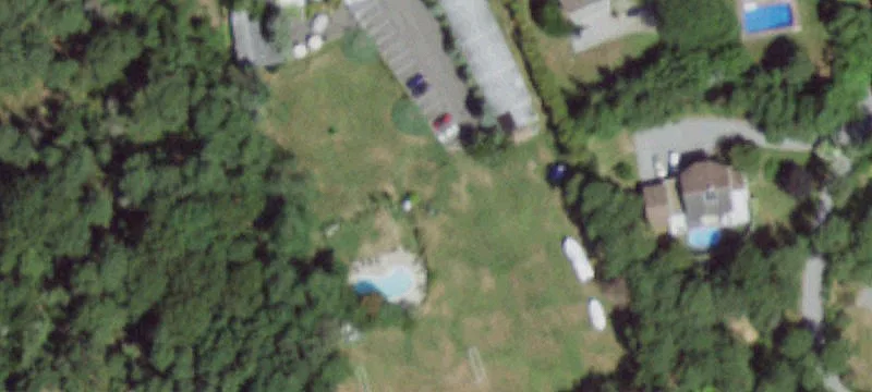 300 Montauk Hwy