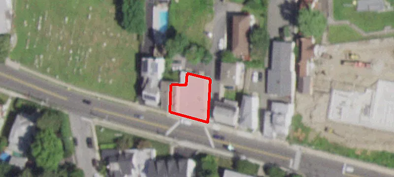 81 Ashford Ave