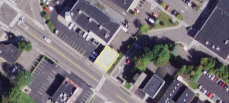 242 Main St