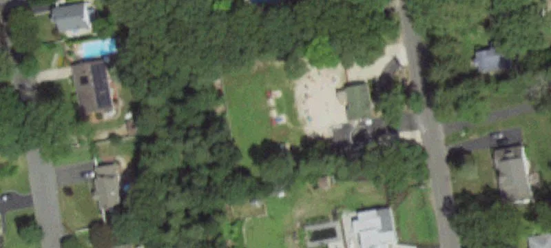 138 Radio Ave