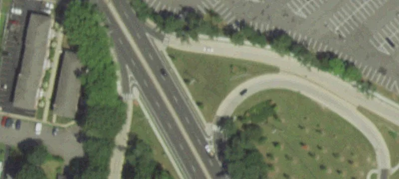 600 Wellwood Ave
