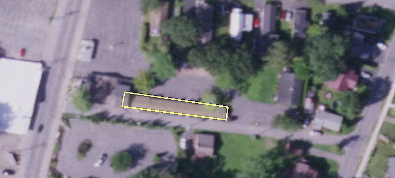 1208 Main St