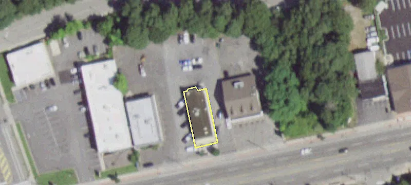 915 Montauk Hwy