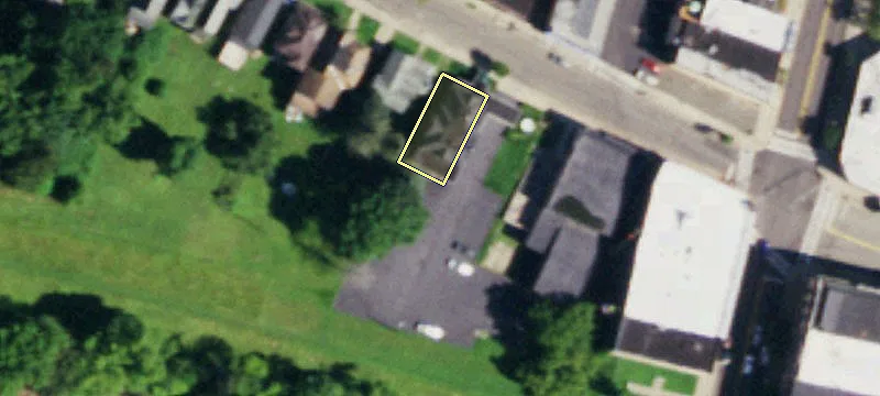 25 Riv St
