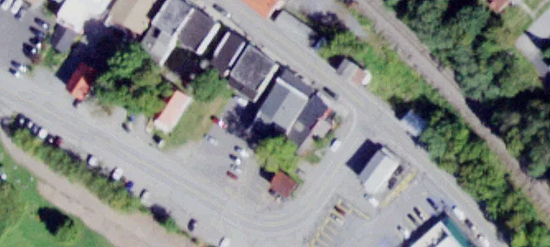 21 Lowr Main St