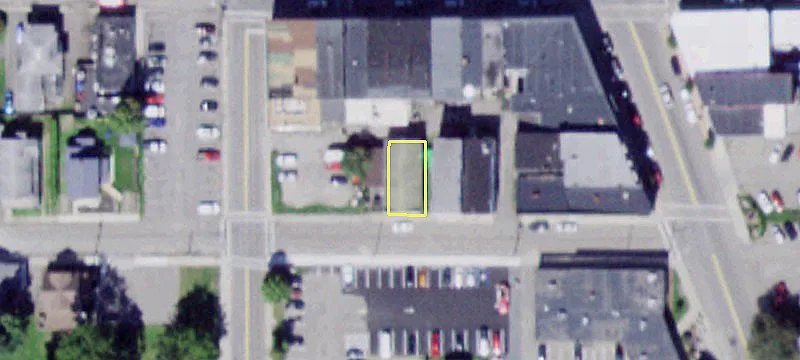 122 John St