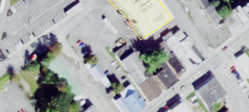 5211 Main St