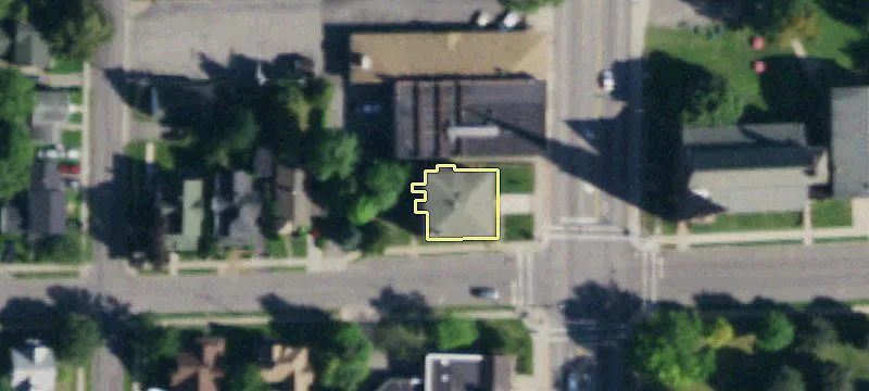 4 Main St