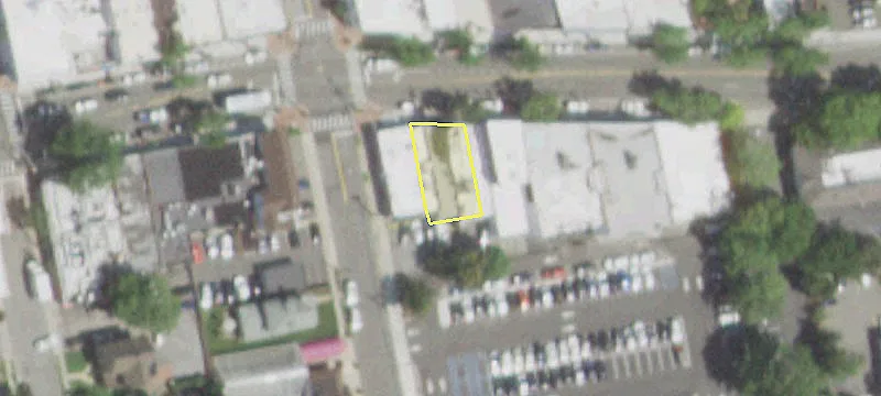 26 Main St