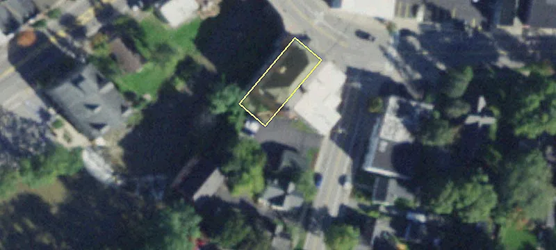 9 Ee St