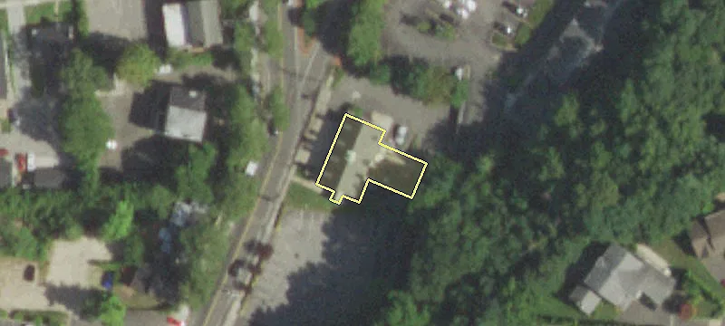 1464 Old Northern Blvd