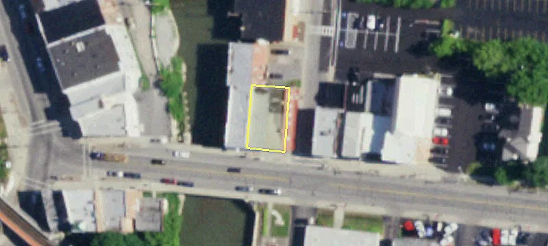 23 Main St
