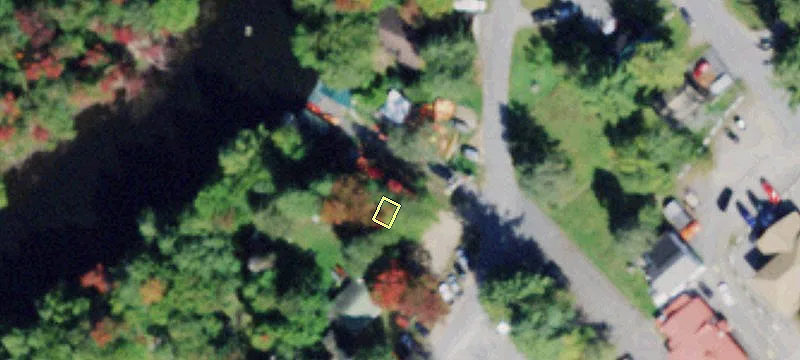 113 Riverside Ln