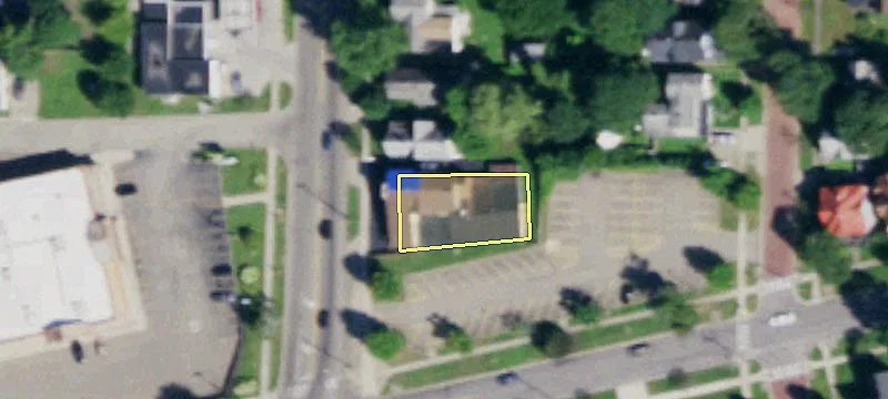 808 Main St