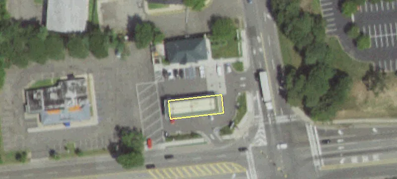 90 Vanderbilt Motor Pkwy