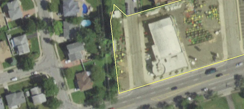 380 Old Country Rd