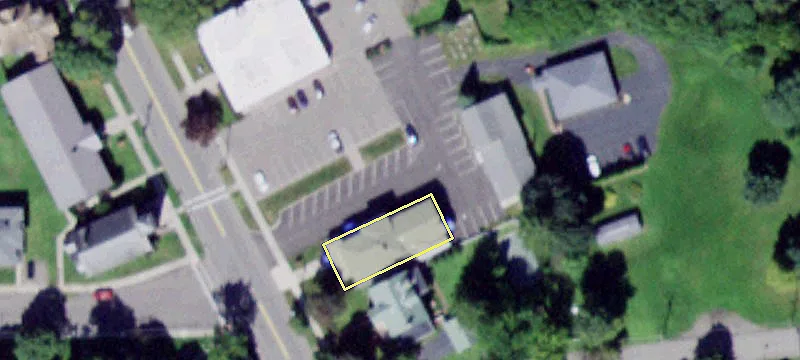413 Main St