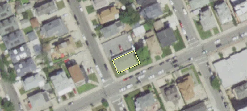 11718 Rockaway Bch Blvd