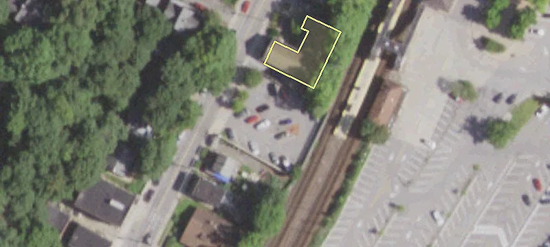 43 Maple Ave