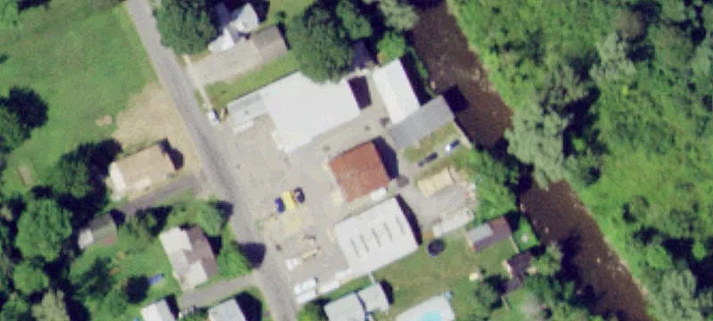 122 Vanderkemp Ave