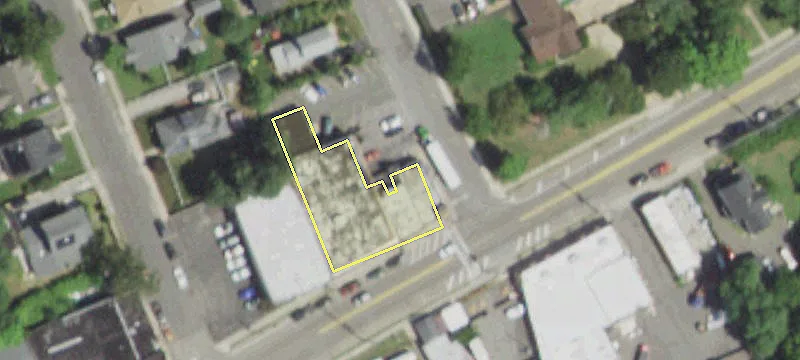 9 Lakeland Ave