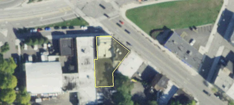 147 Monroe Ave