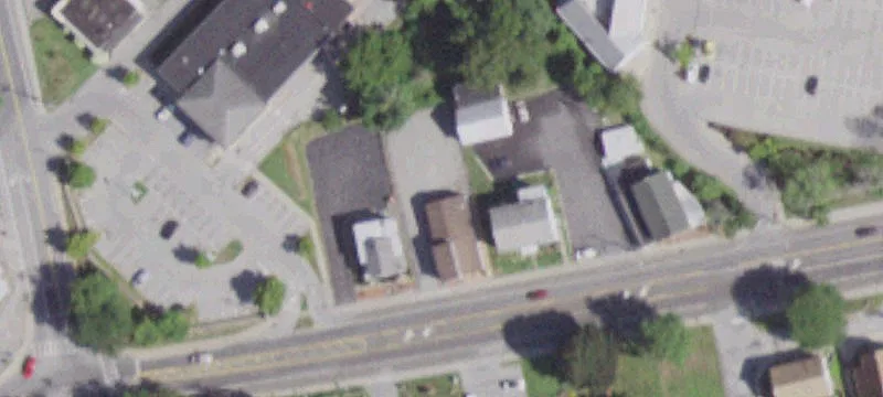 1579 Main St