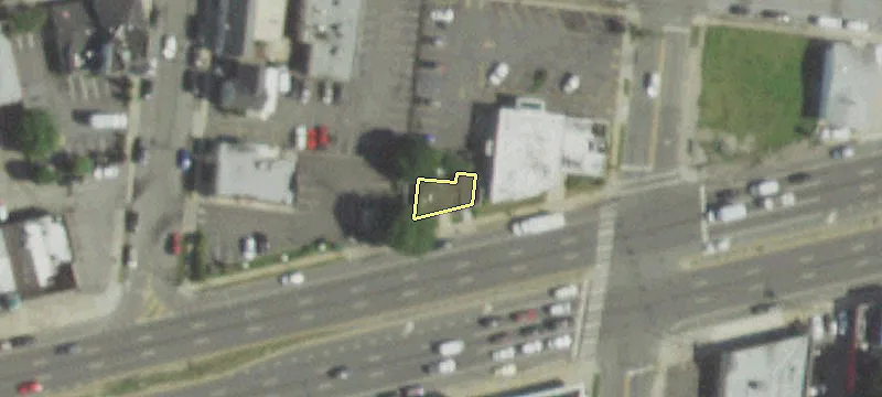 3285 Sunrise Hwy