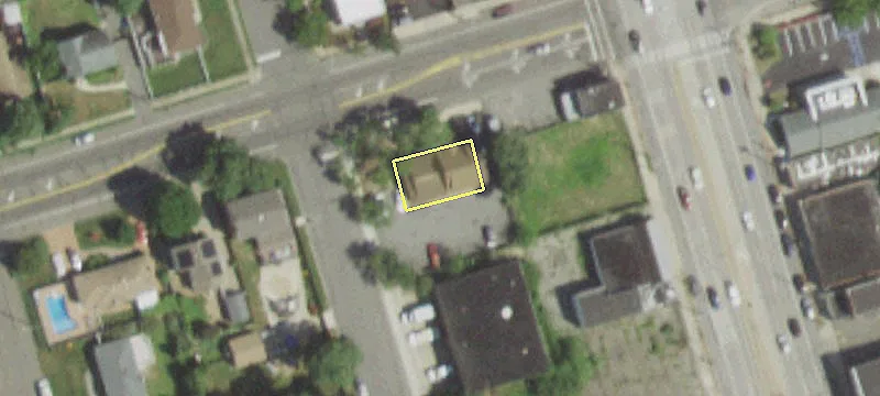 144 Lk Ave