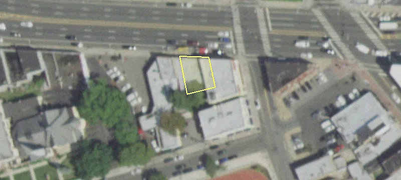 15-19 Sunrise Hwy
