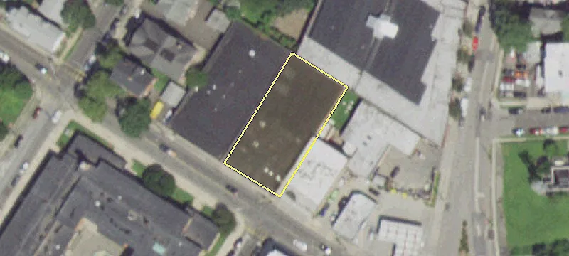 15 Oak St
