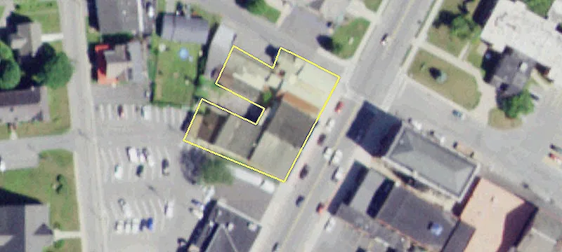 221 Main St