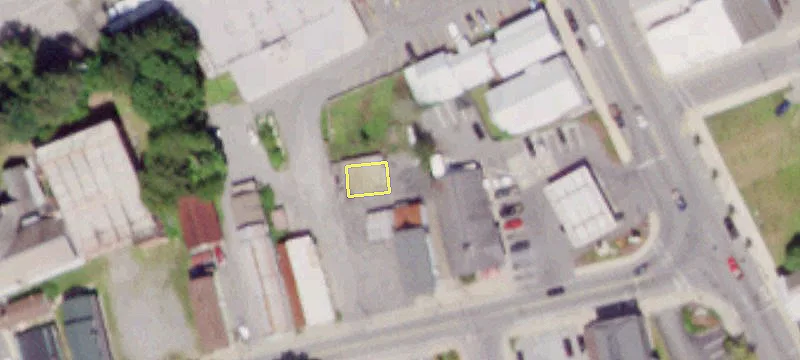 100 Maple St