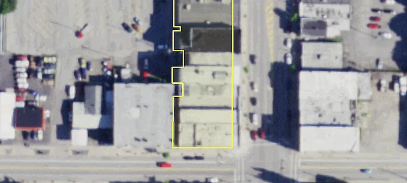 27 Main St