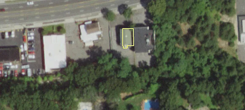 1040 Jericho Tpke