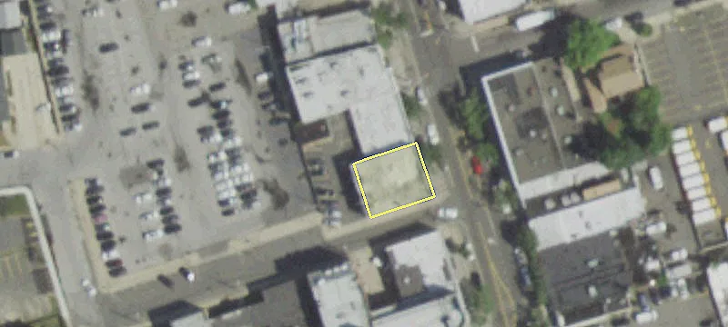 25 Merrick Ave, Unit 31