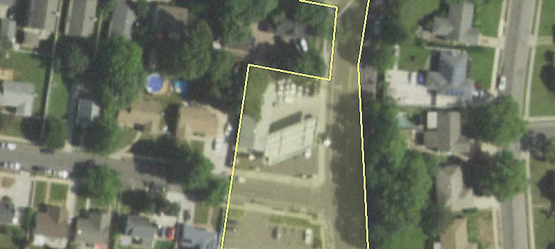 470 Grand Ave