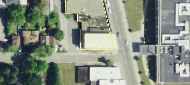 1902 Main St