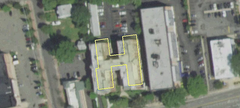 200 Merrick Rd