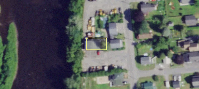 10 Riverside Ave