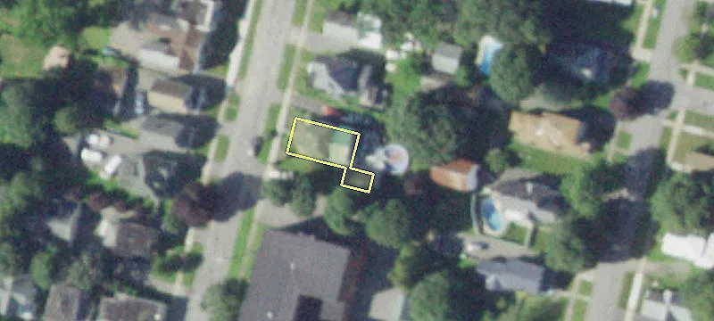 20 4th Ave